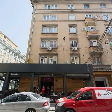 Sunny And Modern 1bdr In The Center * София